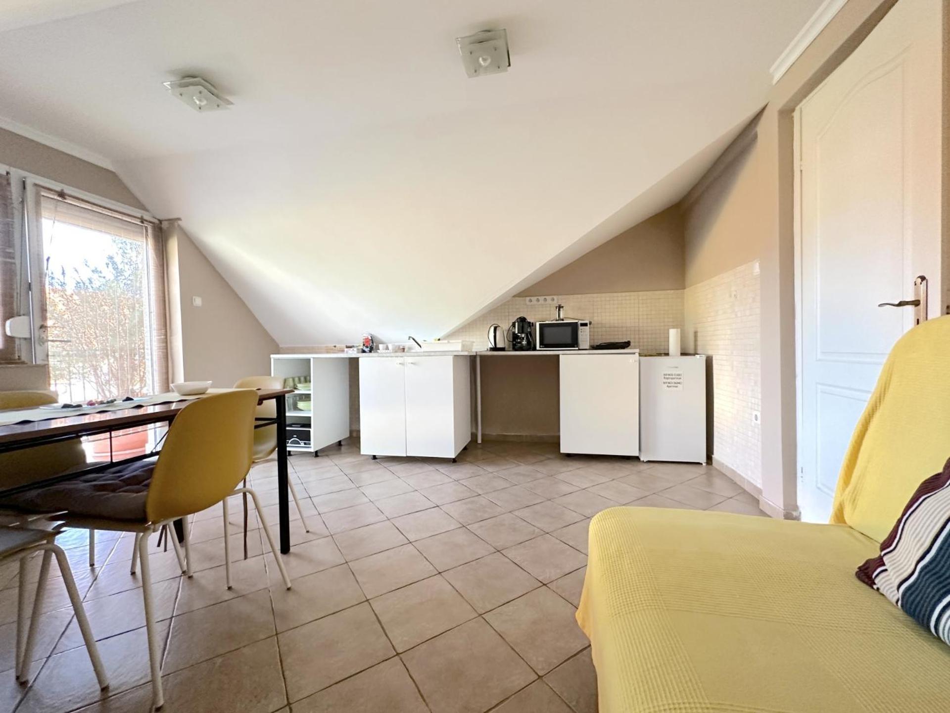 شقة Rozse Apartman-Tetoter بوداورس المظهر الخارجي الصورة